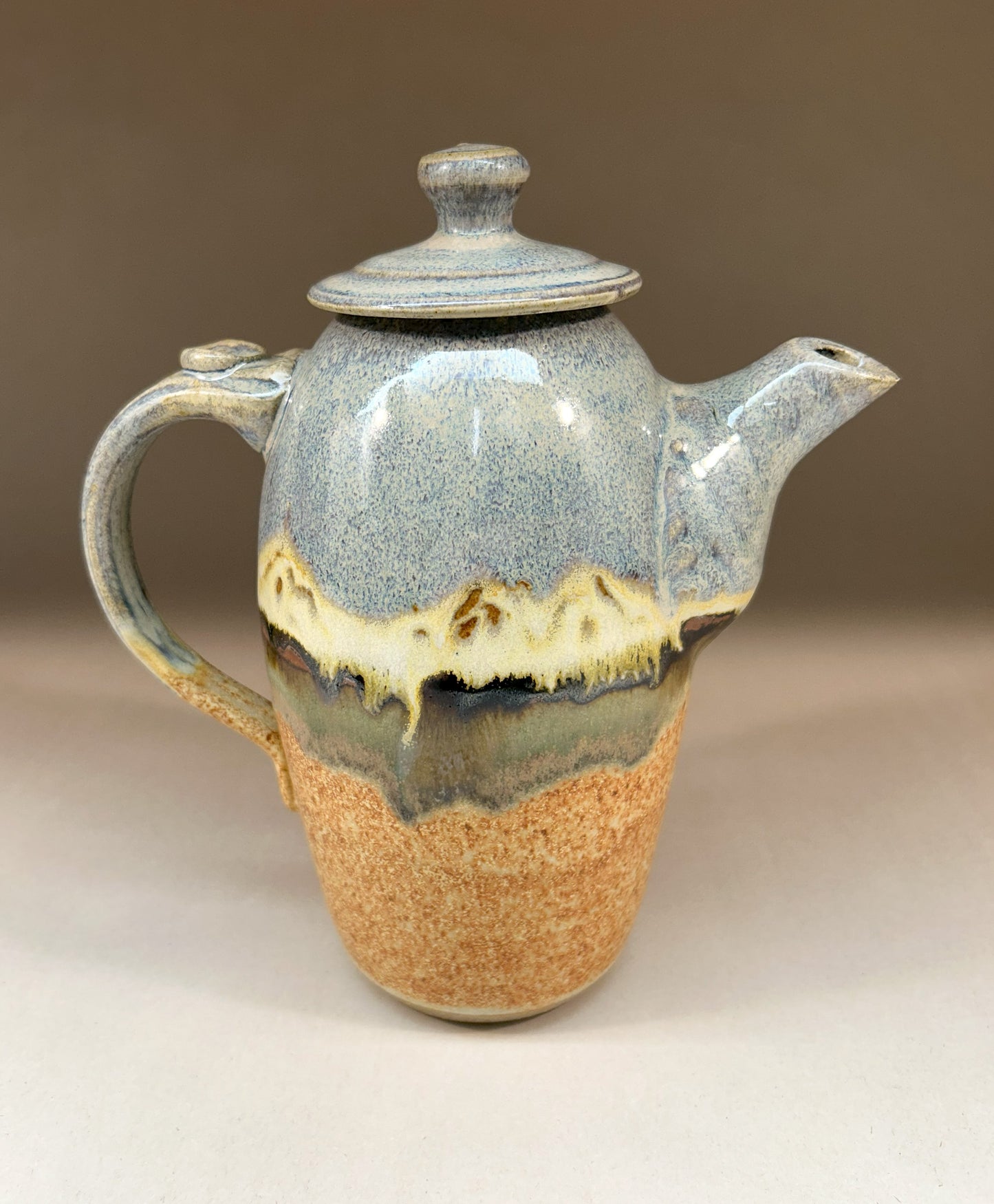 Handmade Pottery Teapot – Elegant, Functional, and Unique