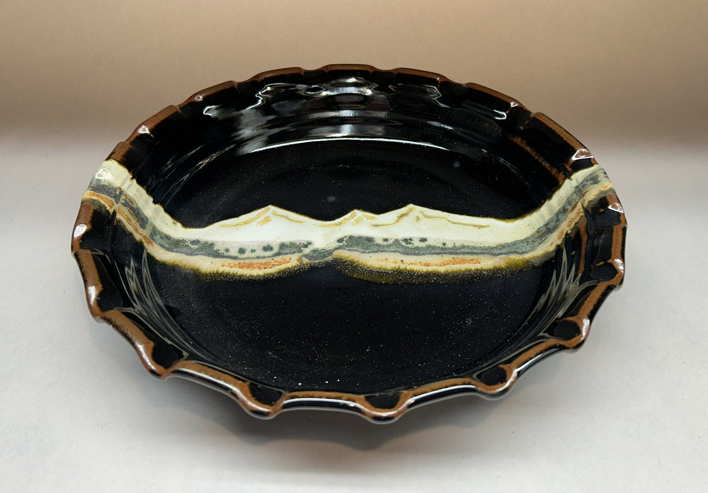 Handmade Pottery Pie Plate – Midnight Mountain Glaze