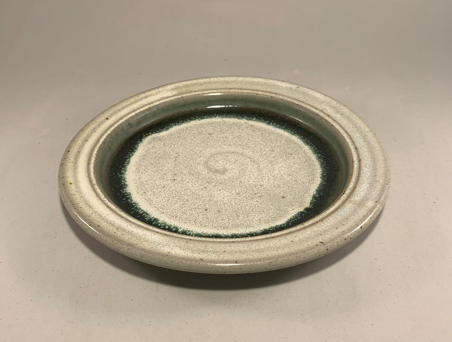 Stoneware dessert plate