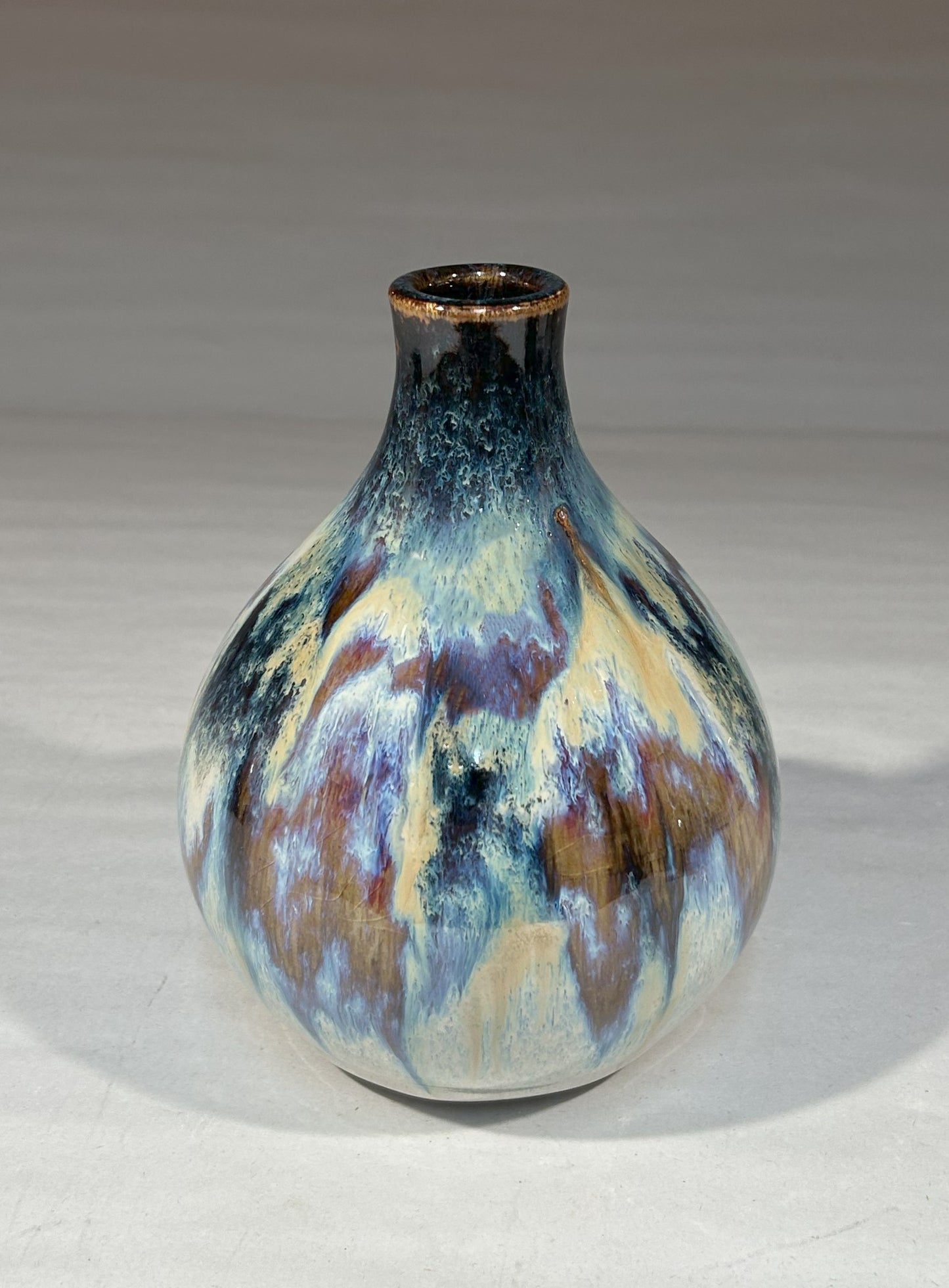 Teardrop pottery vase