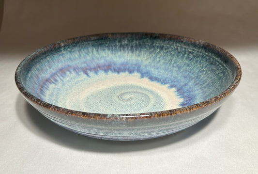 Handmade Pottery Serving Bowl – Elegant and Unique