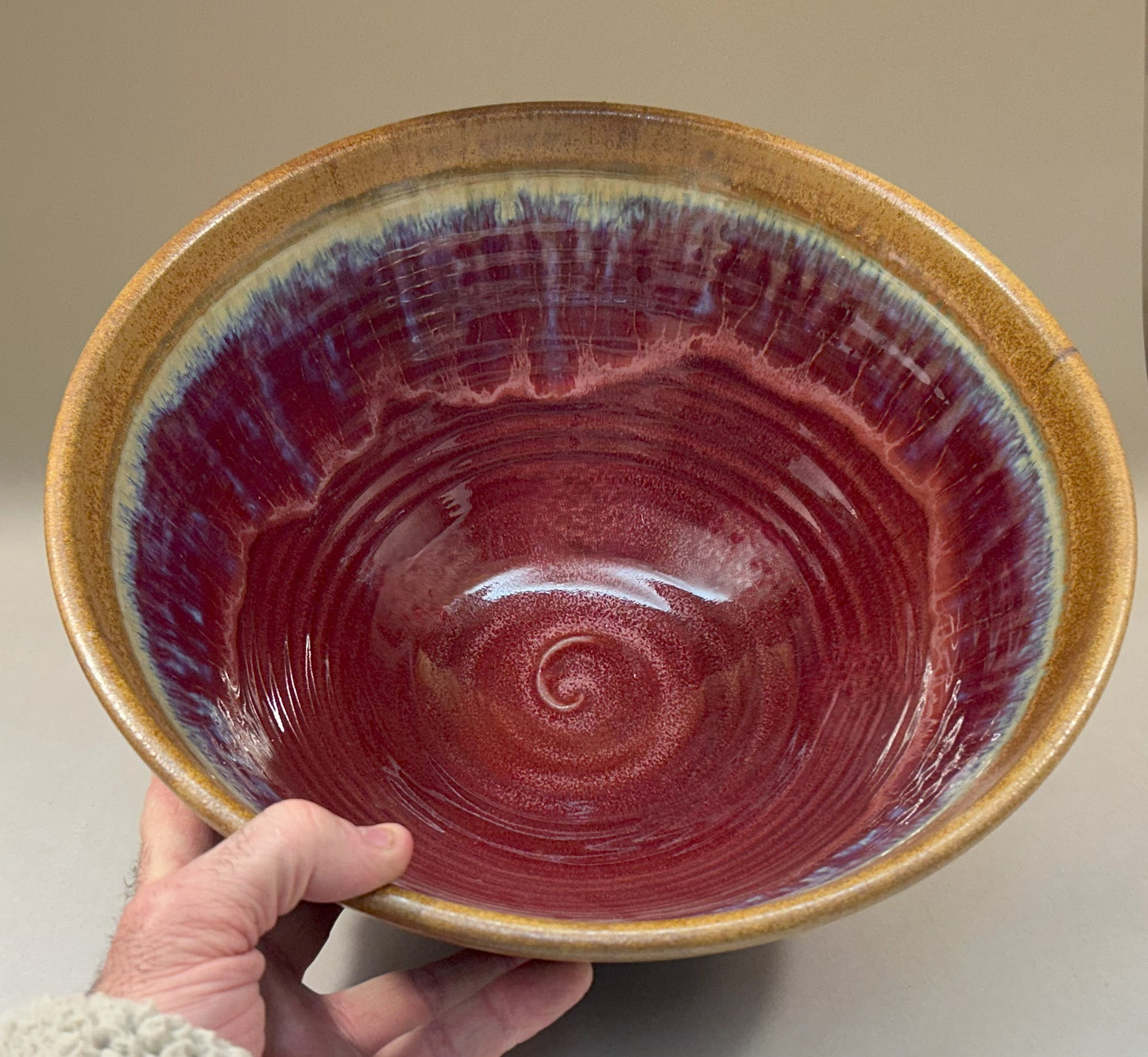 Large Pottery Mixing Bowl with Copper Red Glaze – Elegant and Functional