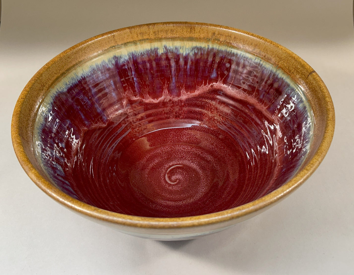 Large Pottery Mixing Bowl with Copper Red Glaze – Elegant and Functional