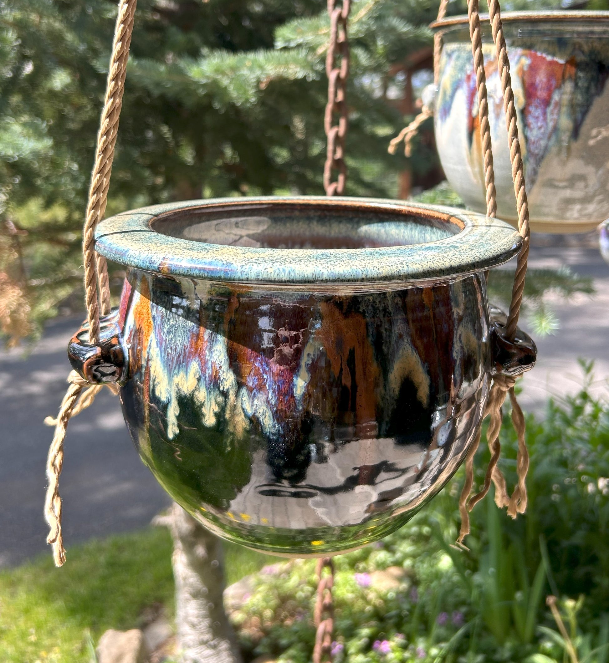 hanging pottery planter Handmade Hanging Pottery Planter with Natural Twine Hanger – Perfect for Indoor or Outdoor Spaces