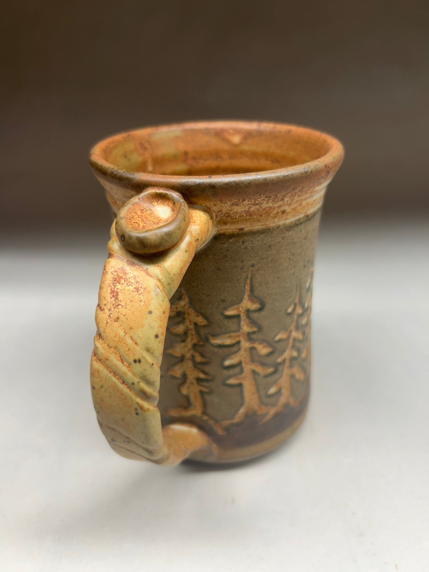 Handmade Pottery Mug with Tree Design Glaze – Nature-Inspired Ceramic Drinkware