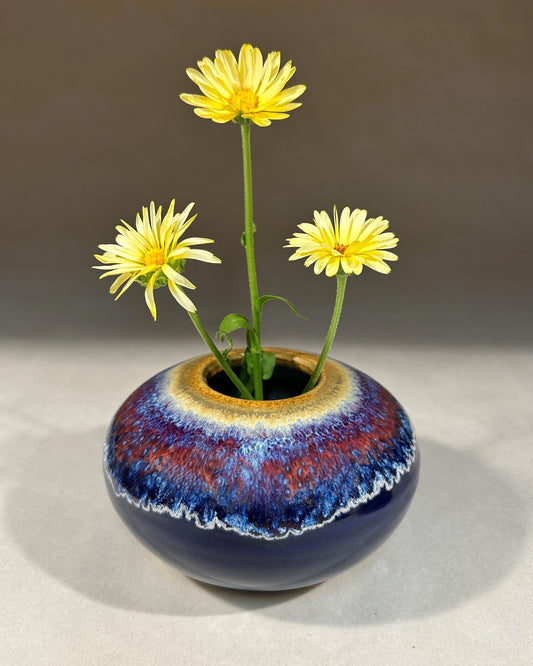 Ikebana Vase - Pottery - Pin Frog